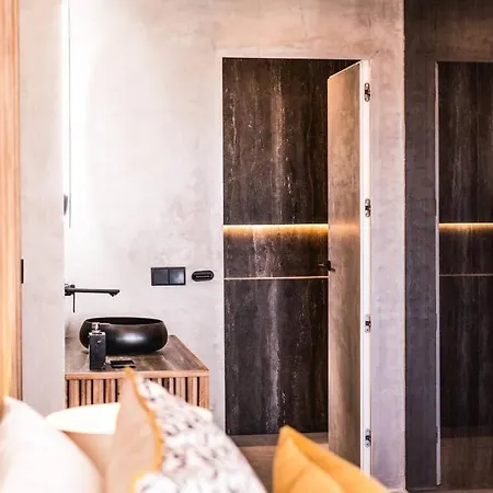 Portside Banus Apartmán *