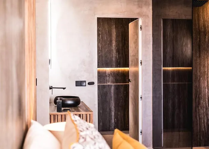 Portside Banus Apartament *